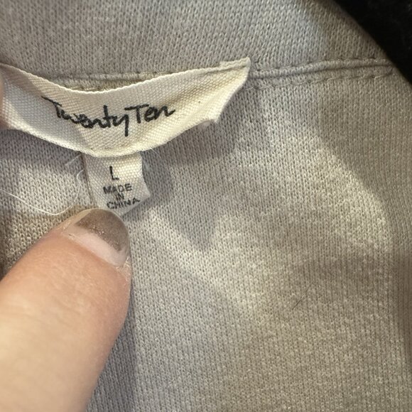 TwentyTen Size Large Beige Fleece Shacket GUC Cozy Casual Pockets Oversized - Picture 3 of 4